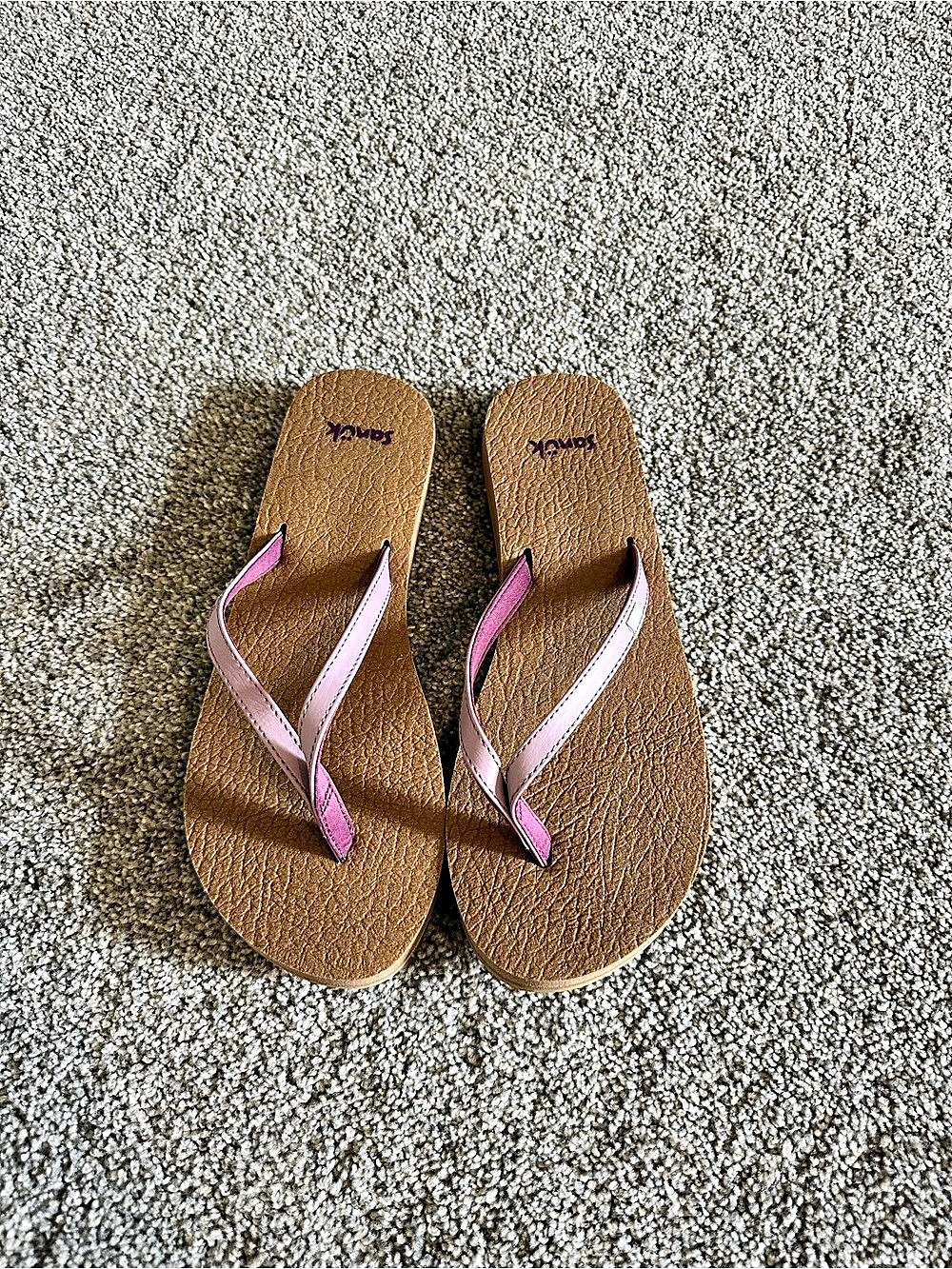 Sanuk Yoga Spree 4 in Mauve/Light Purple - Size 8
